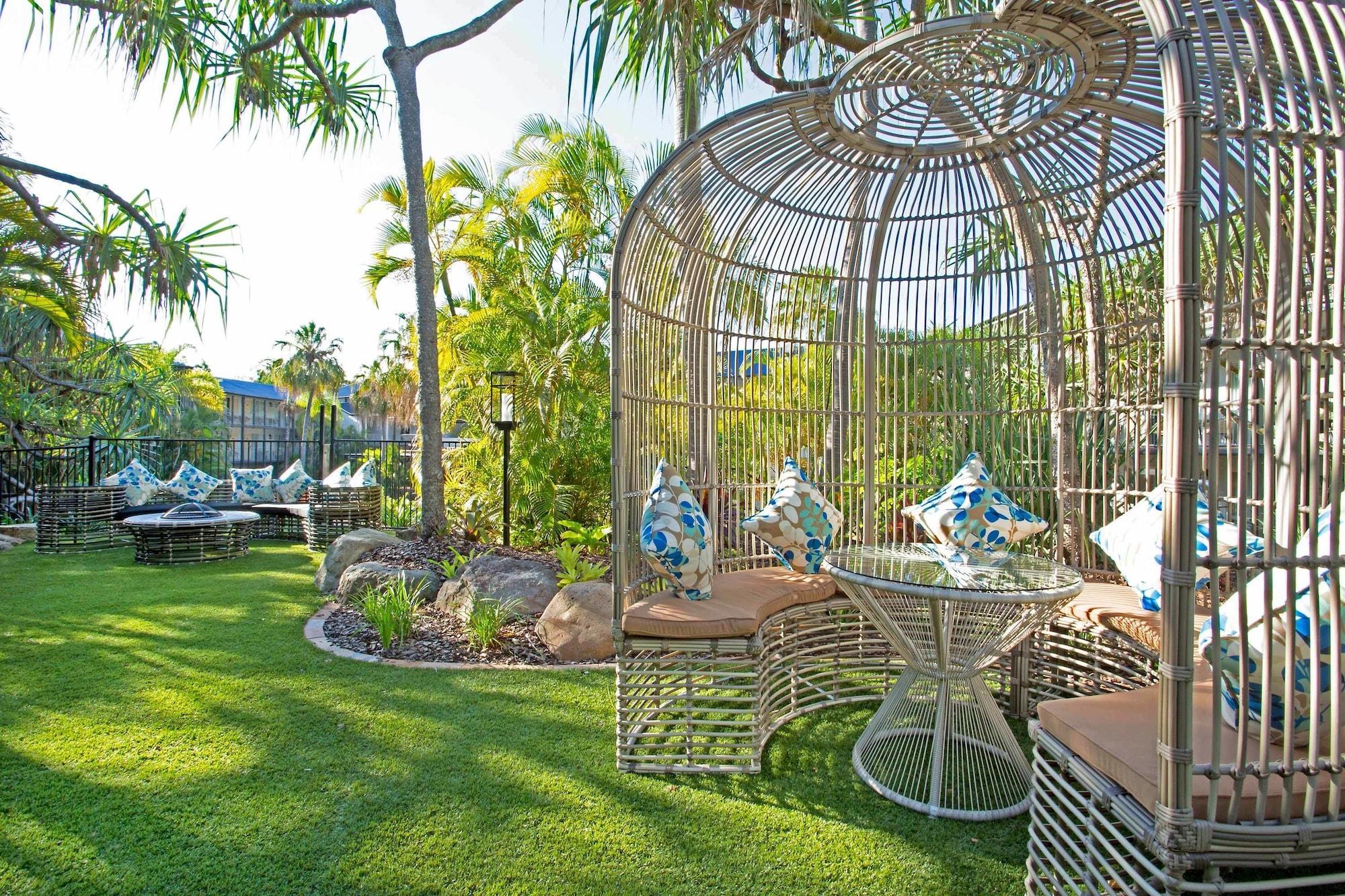 Mantra Club Croc Hotel Airlie Beach Exterior photo