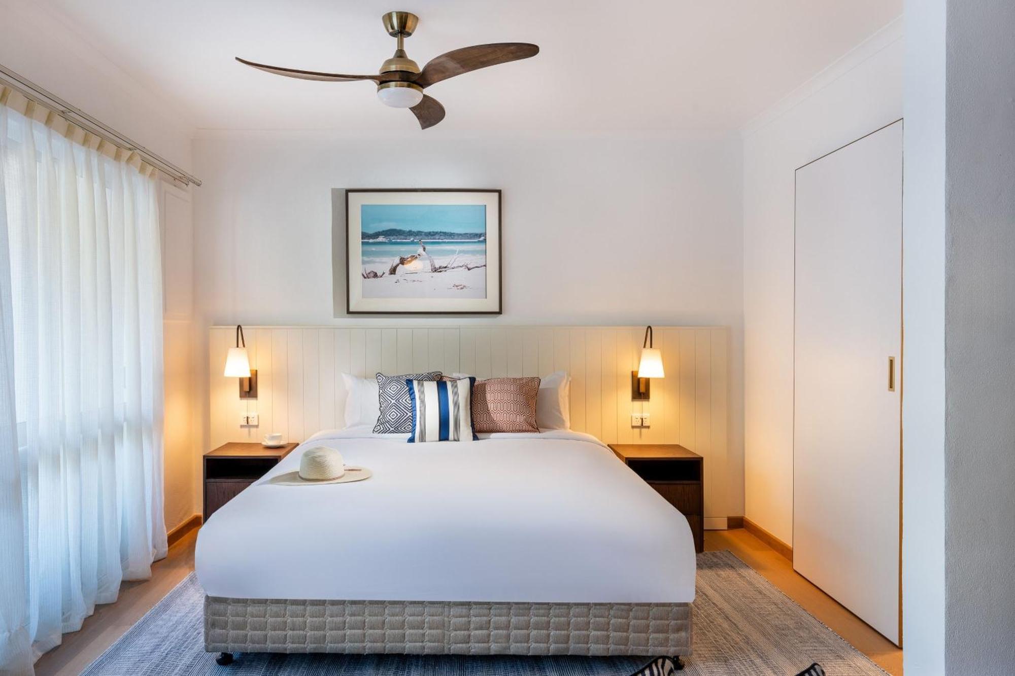 Mantra Club Croc Hotel Airlie Beach Exterior photo