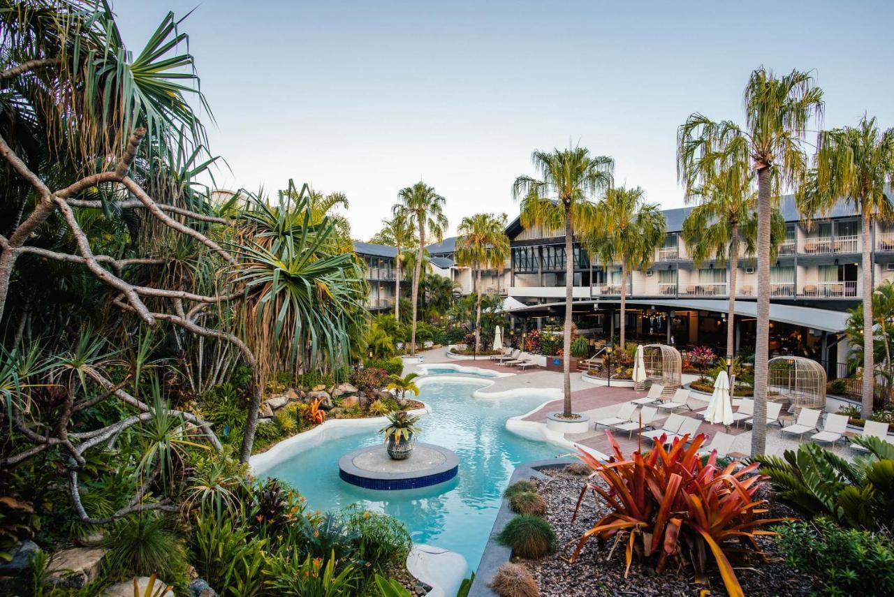 Mantra Club Croc Hotel Airlie Beach Exterior photo